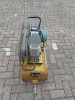 opruiming 2x compressor atlas copco 50 liter verlaagde prijs, Doe-het-zelf en Verbouw, Compressors, 25 tot 100 liter, Ophalen