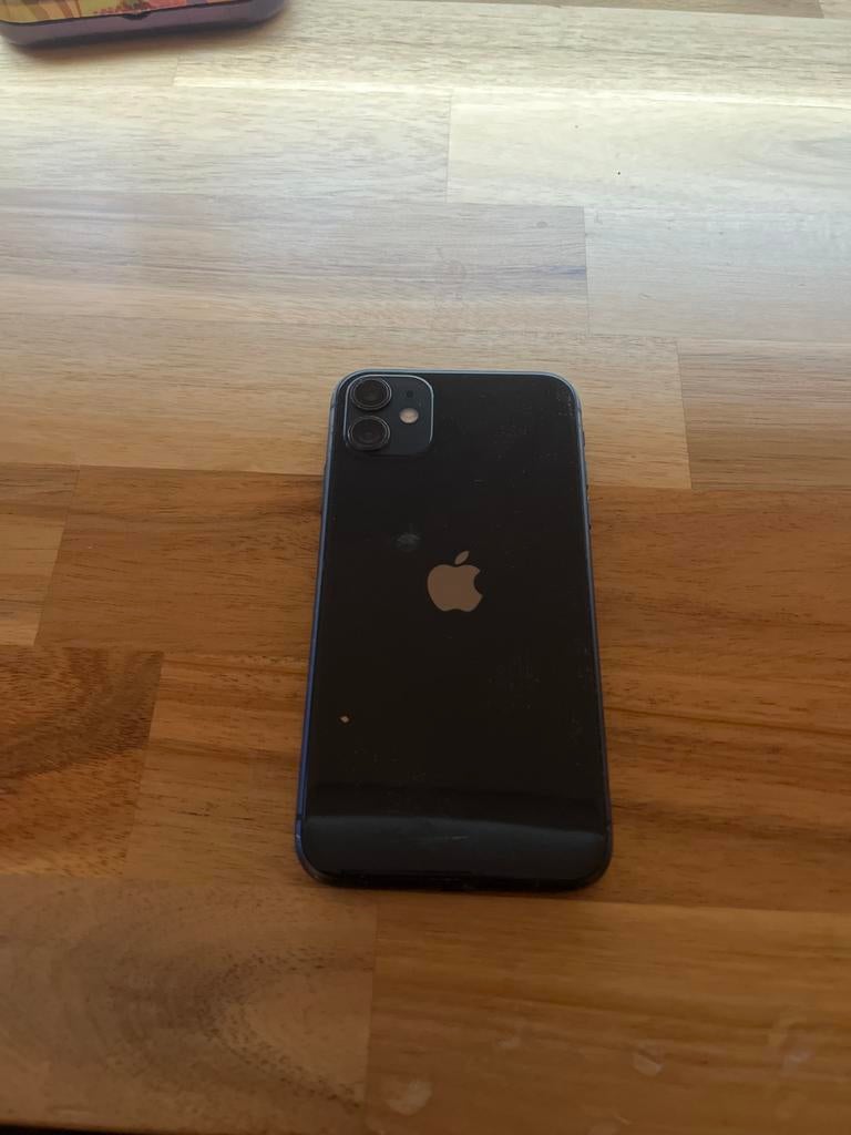 iPhone 11 - Defect Scherm, Telecommunicatie, Mobiele telefoons | Apple iPhone, Ophalen of Verzenden, Niet werkend, 64 GB, IPhone 11