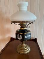 Olielamp met wit glazen kap, Antiek en Kunst, Ophalen