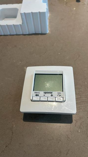 Uponor thermostaat beschikbaar voor biedingen