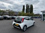 Toyota Aygo 1.0 VVT-i | X-Play 5-Drs | Airco | Carplay, Gebruikt, Euro 6, 4 stoelen, Wit