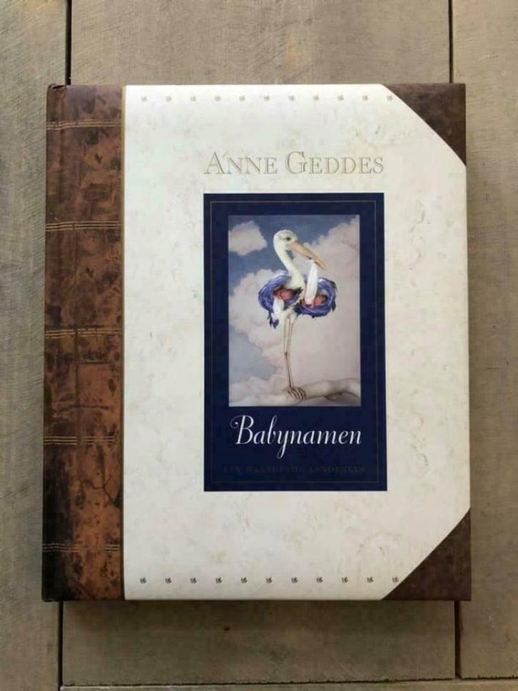 Anne Geddes babynamen - een waardevol aandenken, Boeken, Zwangerschap en Opvoeding, Zo goed als nieuw, Ophalen of Verzenden