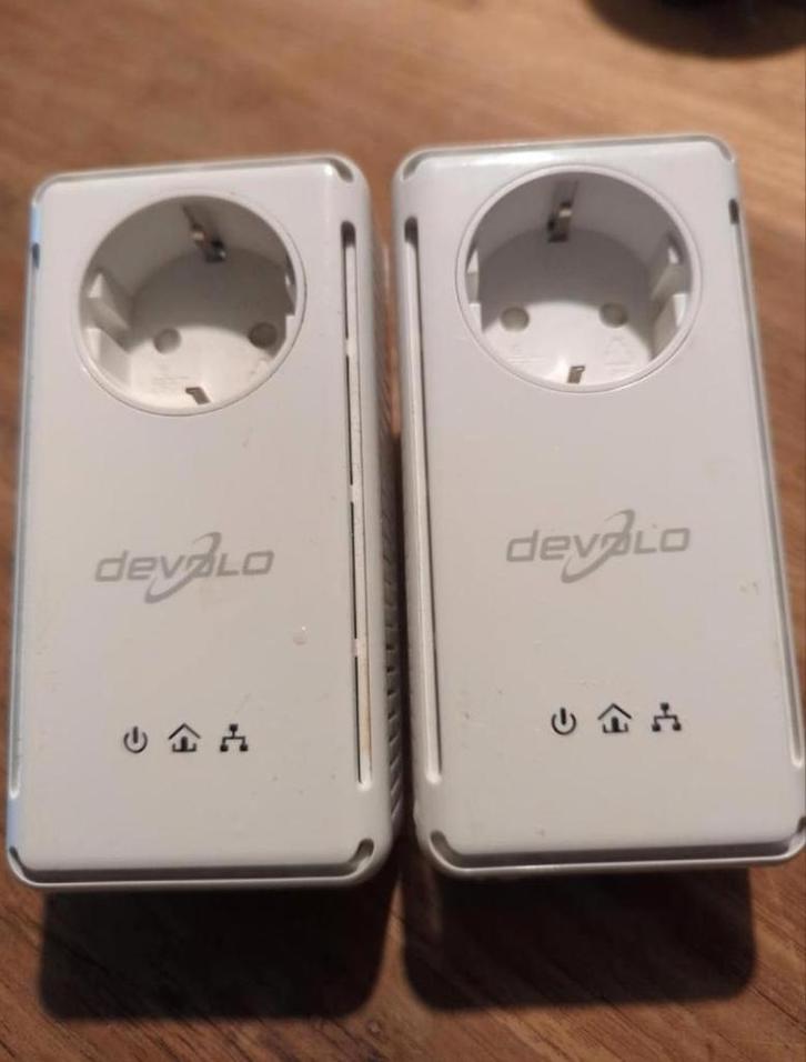 Devolo dLAN AVplus netwerk extender over 230V, prijs per 2, Computers en Software, Accesspoints, Zo goed als nieuw, Ophalen of Verzenden