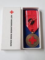 Medaille onderscheiding trouwe dienst Rode kruis in doosje b, Verzamelen, Ophalen of Verzenden