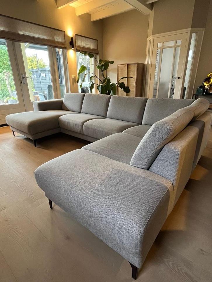 Loungebank in schitterende conditie € 100, Huis en Inrichting, Banken | Complete zithoeken, Zo goed als nieuw, Metaal, Stof, Ophalen