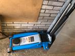 Inhoud  garage spullen van Automonteur, Ophalen of Verzenden, Zo goed als nieuw, Hydraulisch, Garagekrik
