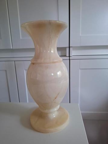 Grote marmeren Onyx vaas 25 cm beschikbaar voor biedingen
