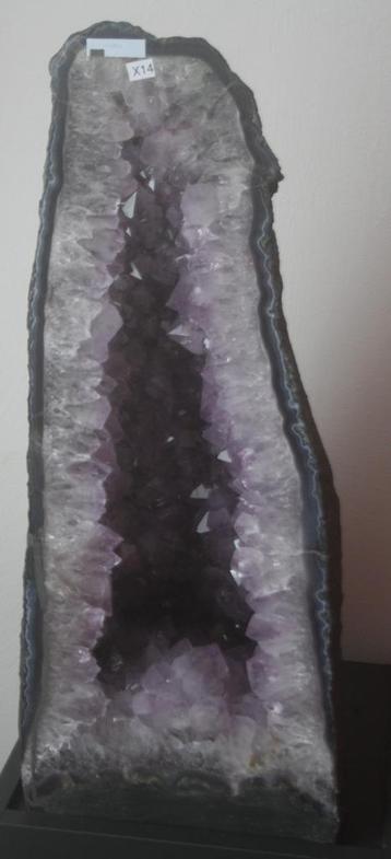 Klassiek van vorm!! AMETHYST Geode van 43,55 Kilo beschikbaar voor biedingen