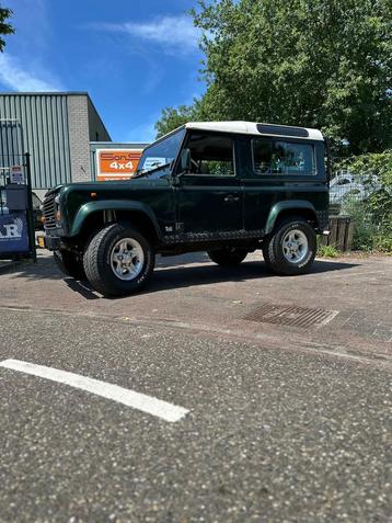 Mooie Land Rover Defender 90 300tdi beschikbaar voor biedingen