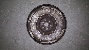 Vliegwiel Volkswagen Passat 2004 2.0 20v  (2-massa) beschikbaar voor biedingen