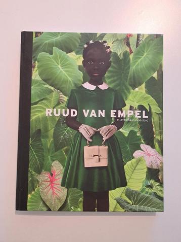 Ruud van Empel Photoworks 1995-2010, Gesigneerd! beschikbaar voor biedingen