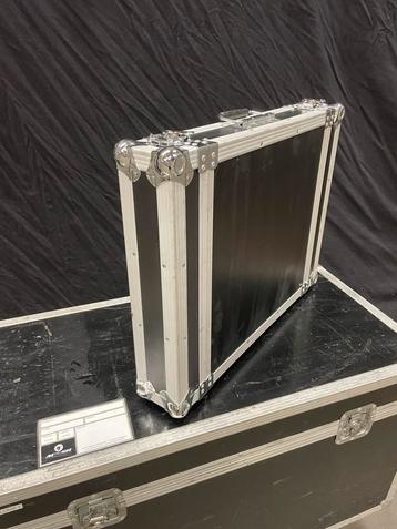 Flightcase HE2 Tunnelcase beschikbaar voor biedingen