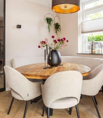 Ronde Eettafel 150cm (zonder stoelen/bank) beschikbaar voor biedingen