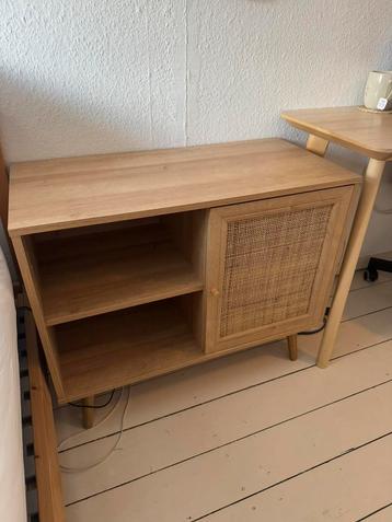 Bohème dressoirkastje met rotan beschikbaar voor biedingen