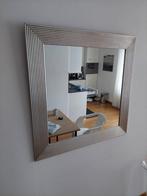 Spiegel in houten lijst, Huis en Inrichting, Woonaccessoires | Spiegels, Ophalen, Vierkant, Zo goed als nieuw, 75 tot 100 cm