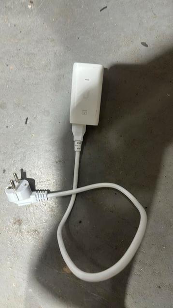 Ubiquiti  UniFi PoE+ Injector 802.3af 48 v 15.36w beschikbaar voor biedingen