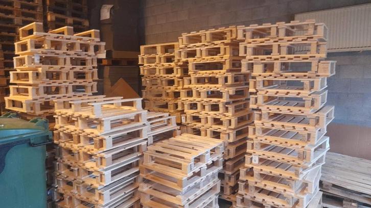 Gratis Hout / Pallets af te Halen, Doe-het-zelf en Verbouw, Hout en Planken, Gebruikt, Pallet, Overige houtsoorten, Minder dan 200 cm