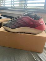 Yeezy Boost 700 V3 Fadca, Ophalen of Verzenden, Zo goed als nieuw, Zwart