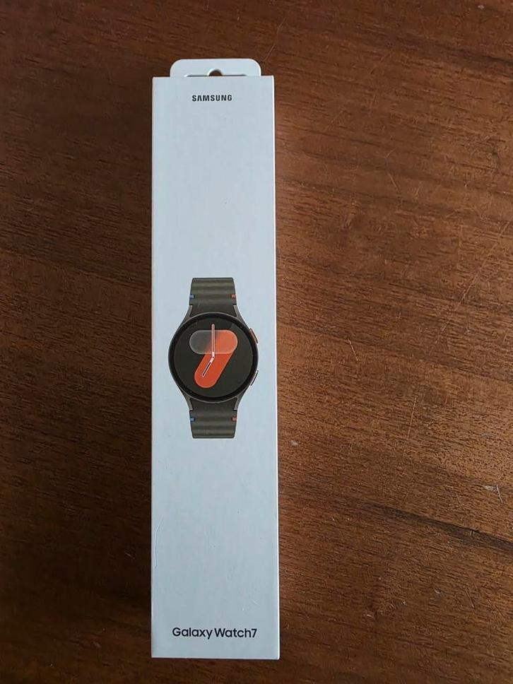 Gloednieuwe Samsung Galaxy Watch 7, Sieraden, Tassen en Uiterlijk, Smartwatches, Nieuw, Android, Zwart, Calorieverbanding, GPS