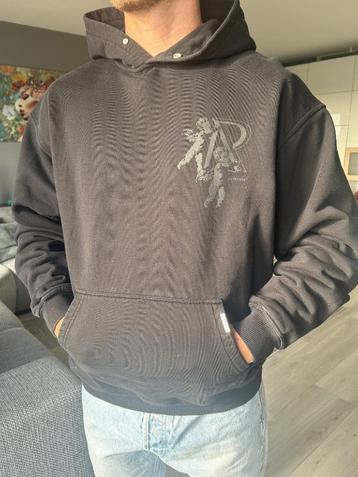 Represent Hoodie - Zwart met Engel Print beschikbaar voor biedingen
