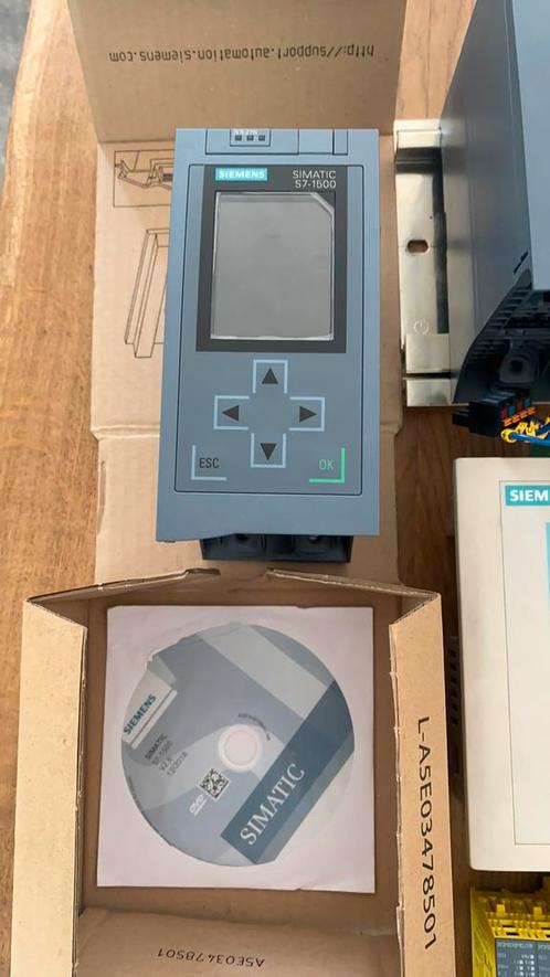 Gezocht! Siemens plc, regelaars en schermen., Hobby en Vrije tijd, Elektronica-componenten, Nieuw, Ophalen of Verzenden