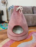 Designed by lotte kattenhuis roze, Dieren en Toebehoren, Kattenmanden, Ophalen, Zo goed als nieuw