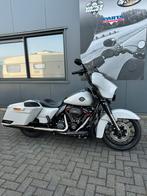 Harley-Davidson FLHXSE Streetglide CVO 2021, Motoren, Toermotor, Particulier, 2 cilinders