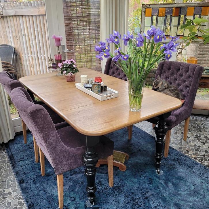 Mooie, stevige eettafel op wieltjes evt. met stoelen., Huis en Inrichting, Tafels | Eettafels, Zo goed als nieuw, 50 tot 100 cm