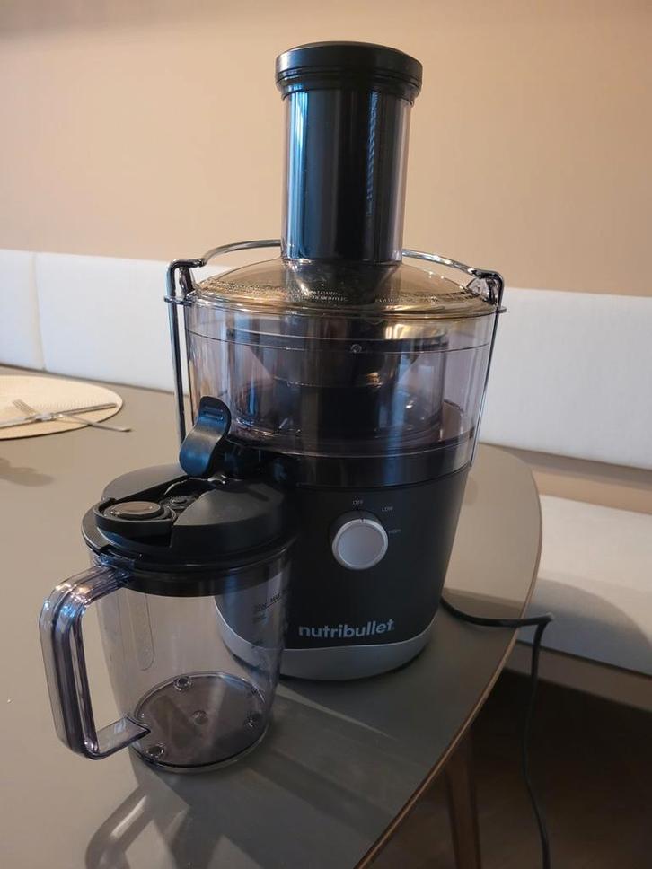 Nutribullet Juicer - Model 0C22500001, Witgoed en Apparatuur, Juicers, Zo goed als nieuw, Ophalen of Verzenden