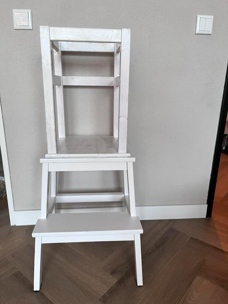 Leertoren, Kinderen en Baby's, Kinderkamer | Tafels en Stoelen, Zo goed als nieuw, Stoel(en), Ophalen of Verzenden