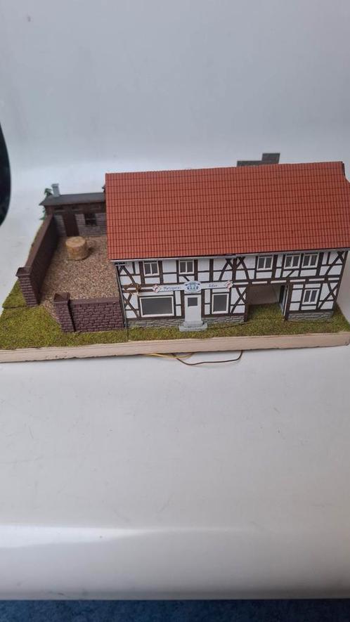 HO BOERDERIJ TAFEREEL met omheining, Hobby en Vrije tijd, Modeltreinen | H0, Gebruikt, Brug, Tunnel of Gebouw, Gelijkstroom of Wisselstroom