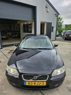 Volvo S60 2.4 D5 Drivers Edition AUT LEER DAK, Gebruikt, 1494 kg, S60, Zwart