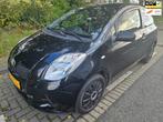 Toyota Yaris 1.0 VVTi Terra airco,carplay,nap, nieuwe apk, Voorwielaandrijving, 750 kg, Elektrische ramen, Zwart