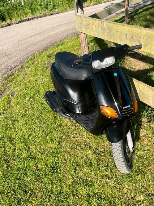 Zip type 3 125 cc duitse papieren, Fietsen en Brommers, Scooters | Piaggio, Zo goed als nieuw, Zip, Ophalen