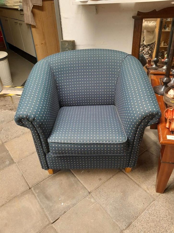 2 z.g.a.n. fauteuils, blauw met okerkleur stip., Huis en Inrichting, Stoelen, Zo goed als nieuw, Twee, Stof, Ophalen