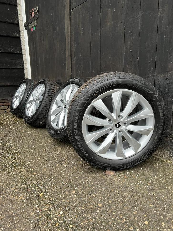 Originele Seat Ateca velgen 5x112 17” goodyear 8-9mm set, Auto-onderdelen, Banden en Velgen, Banden en Velgen, All Season, 17 inch