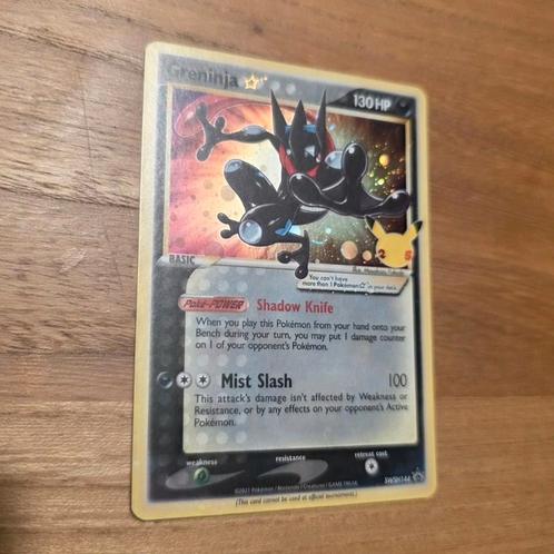 Greninja Goldstar SWSH144, Hobby en Vrije tijd, Verzamelkaartspellen | Pokémon, Zo goed als nieuw, Losse kaart, Ophalen of Verzenden