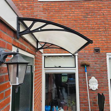 Deurluifel kunststof.  beschikbaar voor biedingen