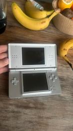 Nintendo ds light, Spelcomputers en Games, Spelcomputers | Nintendo DS, Verzenden, Zo goed als nieuw, DS Lite