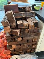 Twee stapels hardhout, Tuin en Terras, Haardhout, Minder dan 3 m³, Ophalen, Overige houtsoorten, Blokken