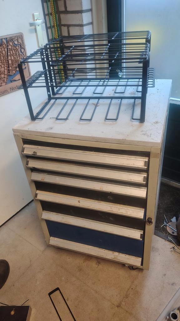 Werkplaatskast met gereedschap, Doe-het-zelf en Verbouw, Gereedschapskisten, Gebruikt, Gevuld, Ophalen