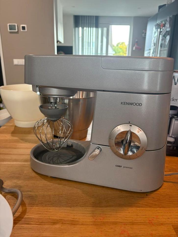 Kenwood chef premier zilver met extra tools mixer, Witgoed en Apparatuur, Keukenmixers, Zo goed als nieuw, 2 tot 3 liter, 3 snelheden of meer