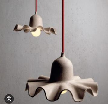 2 design lampen egg of Columbus  beschikbaar voor biedingen