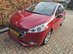 Peugeot 208 1.2 VTI 60KW/82PK 5-D 2014 Rood, Auto's, Peugeot, Voorwielaandrijving, Stof, 1199 cc, USB