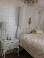 Hemelbed met nachtkastjes - Romantische Slaapkamer, Huis en Inrichting, Slaapkamer | Bedden, Ophalen, Wit, Tweepersoons, Zo goed als nieuw