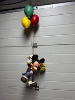 Vintage Mickey Mouse Beeld met Ballonnen, Tuin en Terras, Ophalen of Verzenden, Gebruikt, Kunststof, Dierenbeeld
