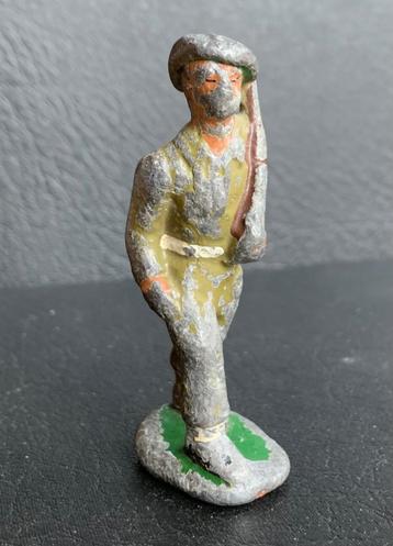 Engels / Canadees Victory Toys soldaatje 1945 beschikbaar voor biedingen