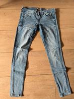 Guess jeans maat 29, Ophalen of Verzenden, Zo goed als nieuw, Blauw, W28 - W29 (confectie 36)