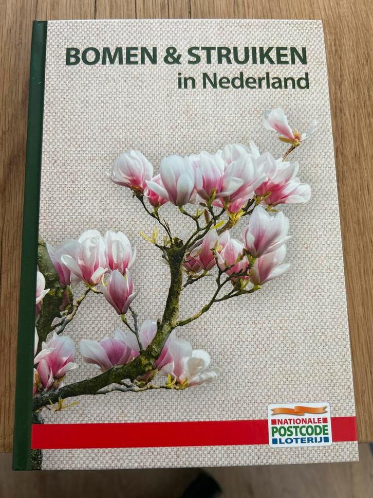 Bomen & Struiken in Nederland - Natuurgids, Boeken, Natuur, Zo goed als nieuw, Bloemen, Planten en Bomen, Ophalen of Verzenden