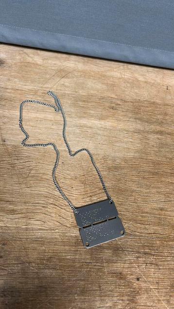 Militaire identiteitsplaatje. Nederland. beschikbaar voor biedingen